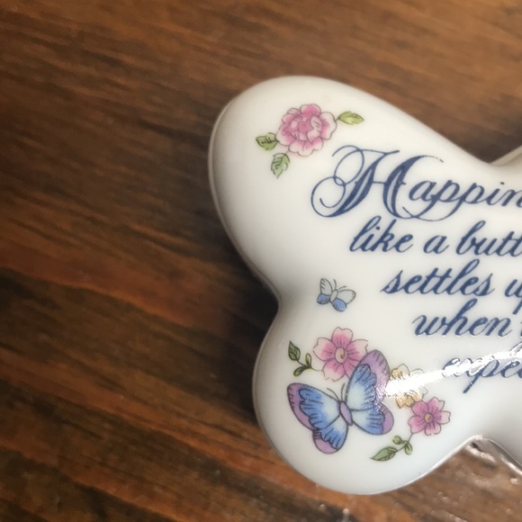 Vintage Avon Trinket Box - Picture 4 of 6